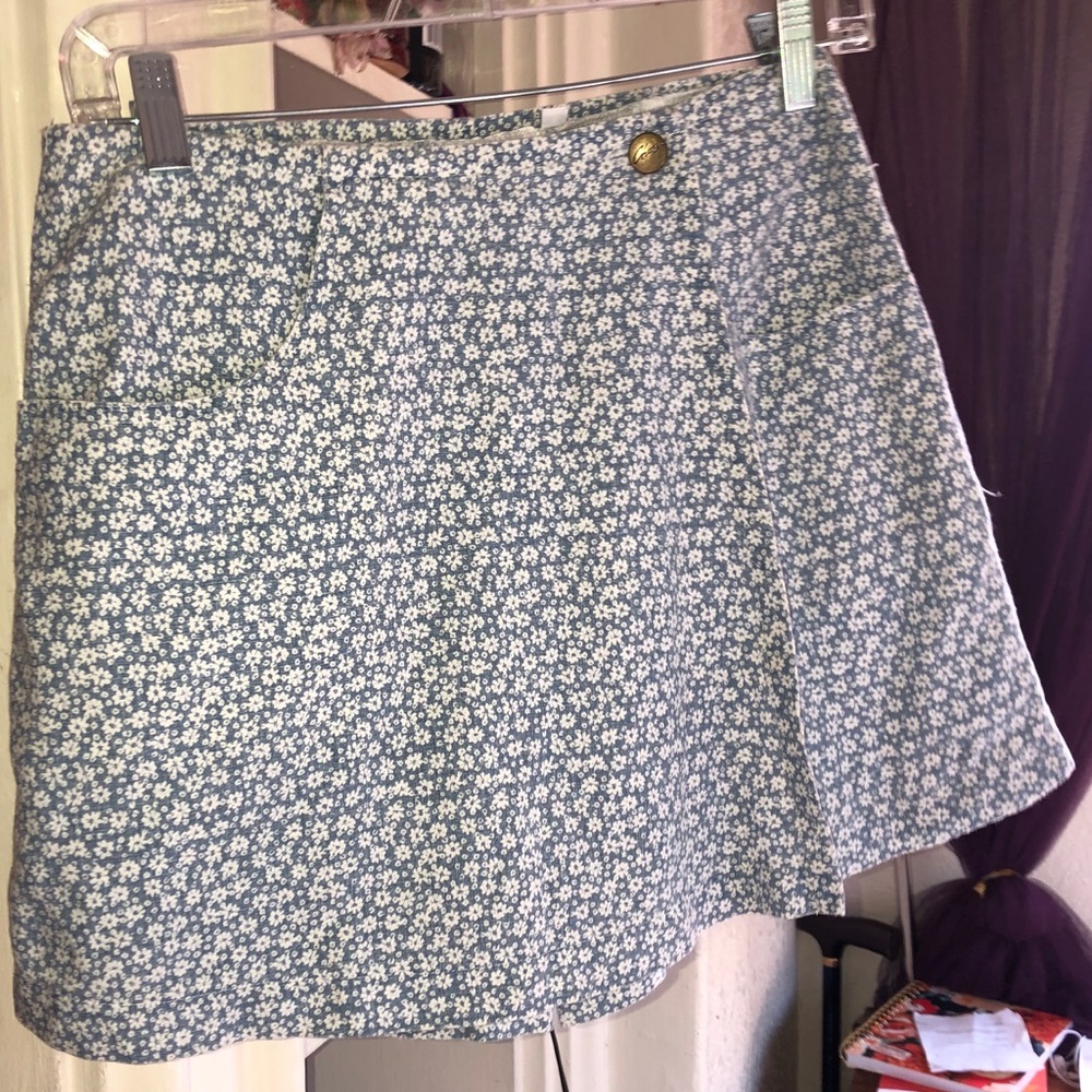 Vintage blue and white skort